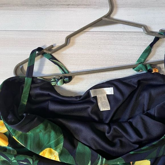 London Times Woman MIDI Dress in Floral Print Handkerchief Hem Size 1X - Picture 10 of 11